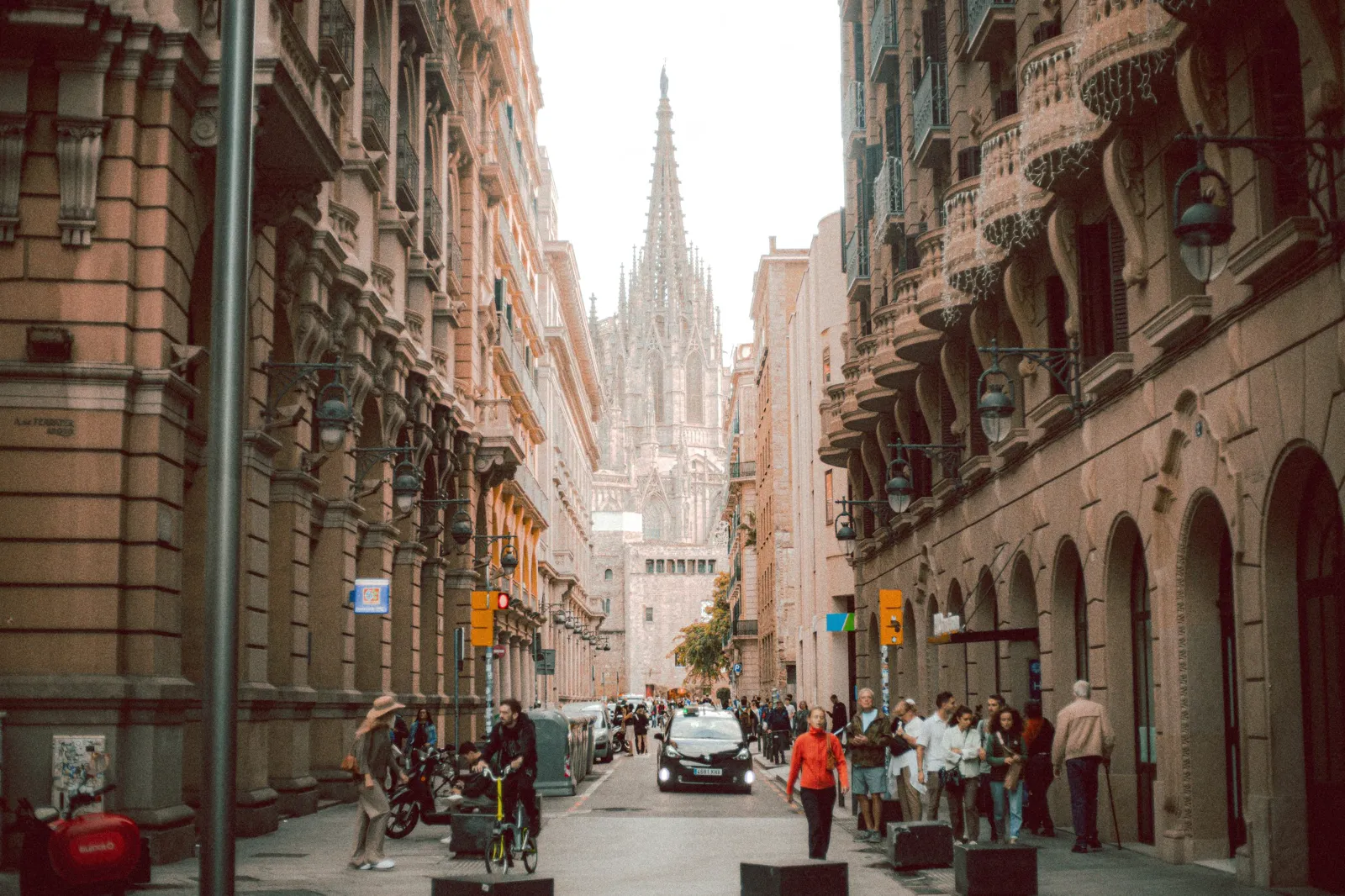 Barcelona Travel Guide 2026: Everything you need to know before you go.
