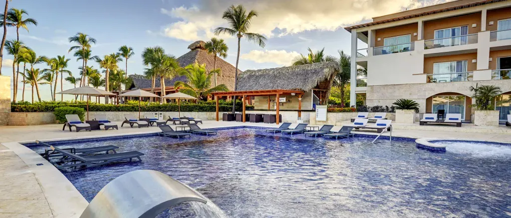 Royalton Punta Cana Resort &amp; Casino: Unique Experiences and How to Get There Quickly and Safely