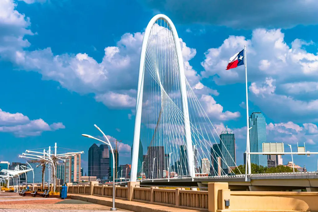 Info about Dallas, and why is it a great idea to visit it.