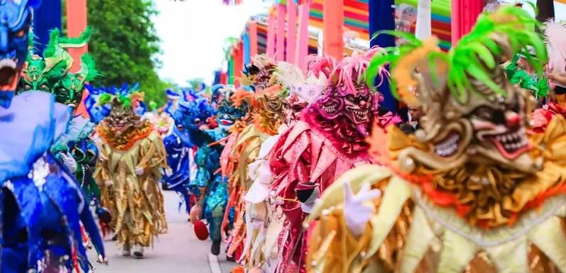 Discovering Dominican Culture: Music, Dance, and Traditions