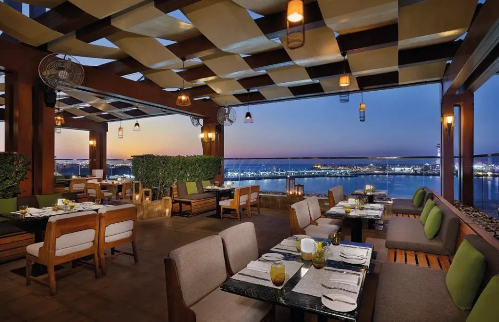 The Azura Panoramic Lounge is one of Abu Dhabi's most celebrated rooftop venues, known for its incredible views and stylish atmosphere. It's an ideal spot for enjoying the city skyline under the stars.