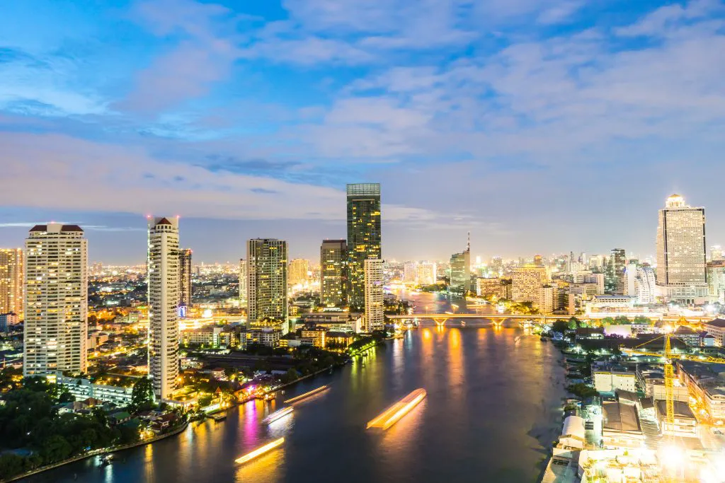Info about Bangkok, and why is it a great idea to visit it.