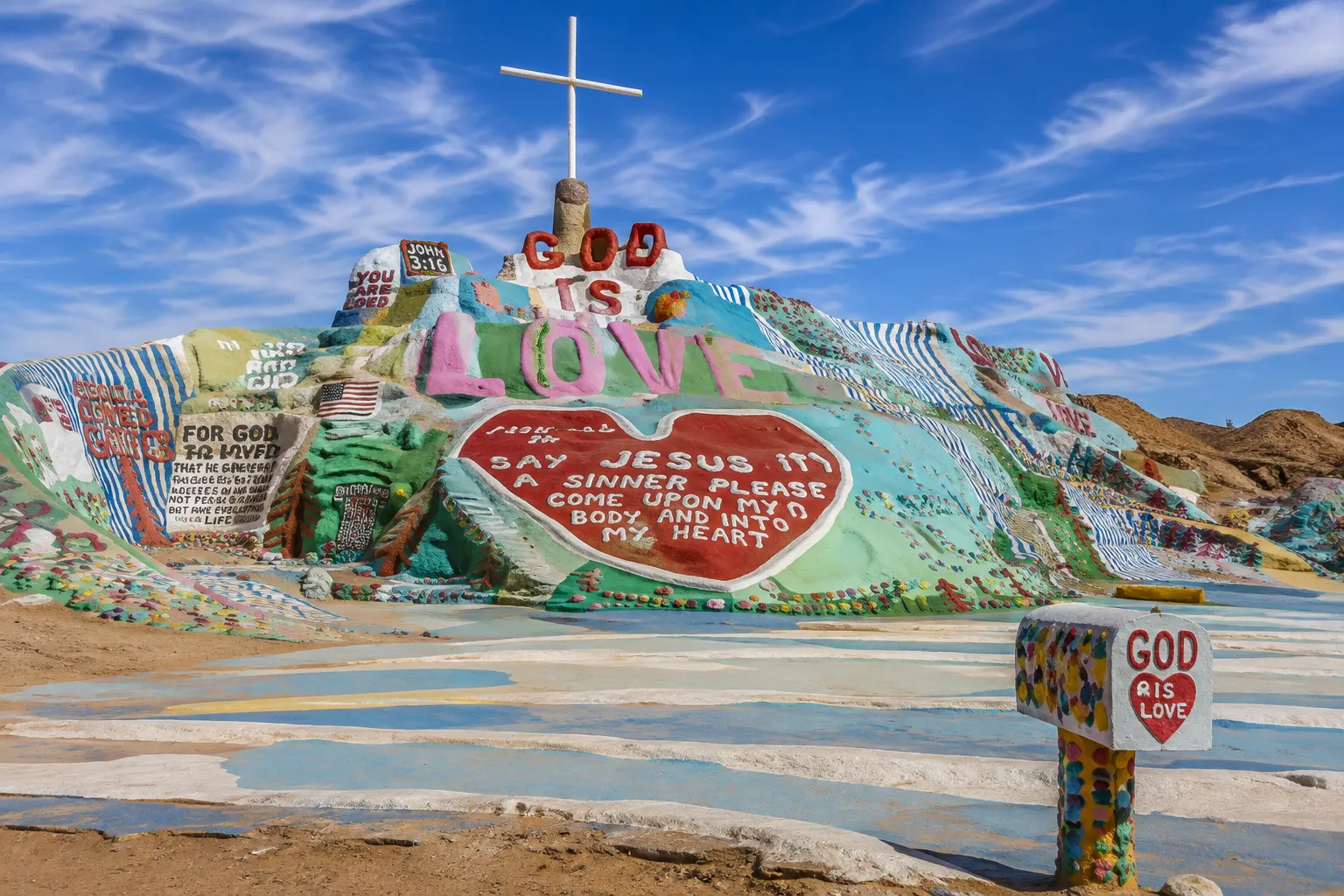 Artist Leonard Knight created the mountain, and his work eventually turned the site into one of the California desert's most unusual landmarks