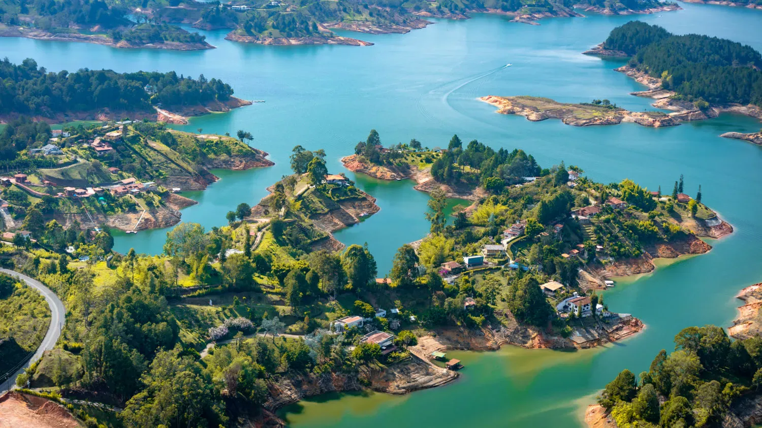 Visit Guatapé in Colombia, close to Medellin