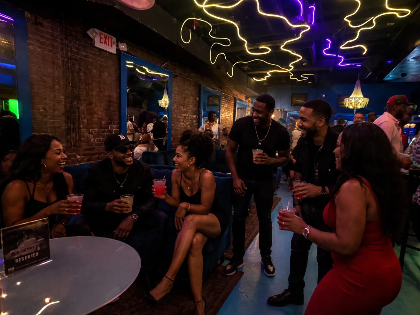 TV Lounge is a unique indoor and outdoor club where electronic music, house, and techno create an unforgettable atmosphere.