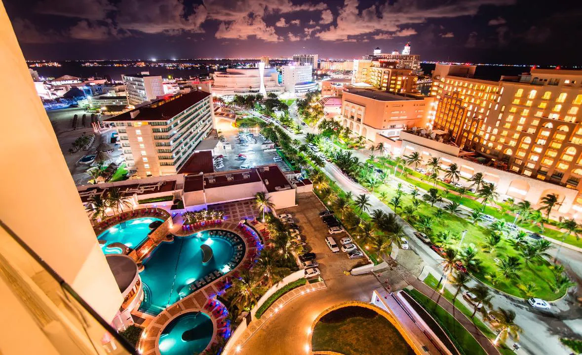 Cancún Hotel Area 