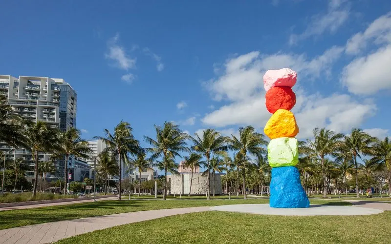 Cultural Experiences in Miami: Must-See Museums and How to Reach Them Easily